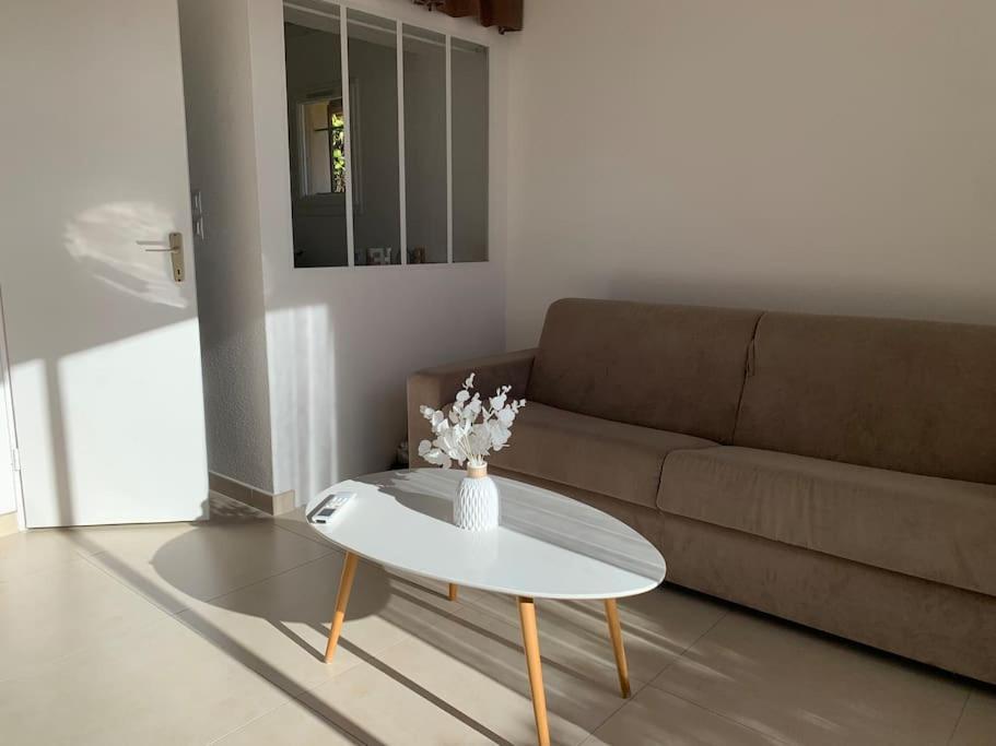 Maisonnette Dans Belle Residence Saint-Vallier-de-Thiey Esterno foto